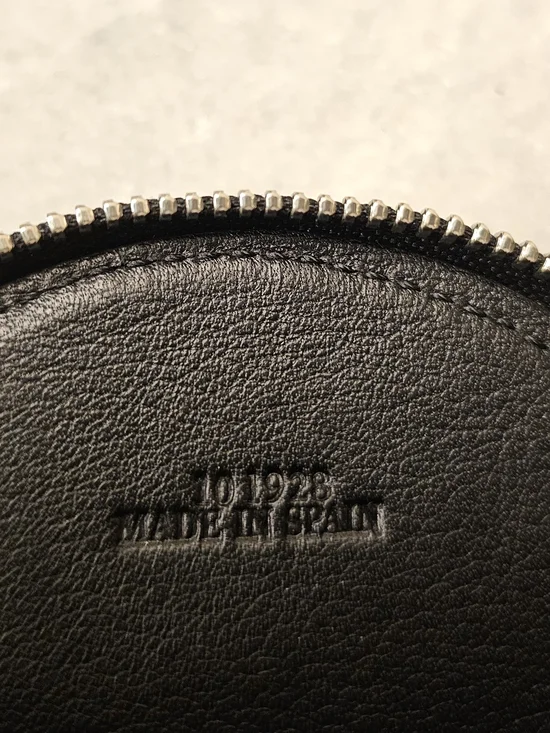 LOEWE Anagram Leather Key Ring/Bag Charm - Picture 5 of 5